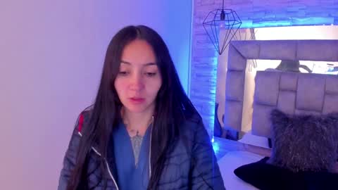 Snapshot of truelove_art chatting on December 2, 2024, 12:18 pm online show from December 2, 2024, 12:18 pm