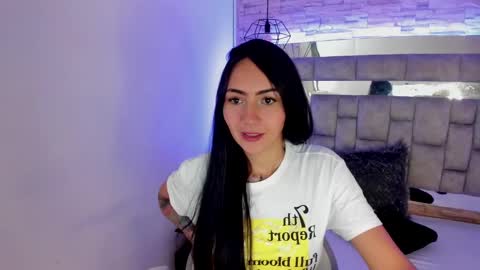 Snapshot of truelove_art chatting on January 14, 2025, 6:07 pm online show from January 14, 2025, 6:07 pm