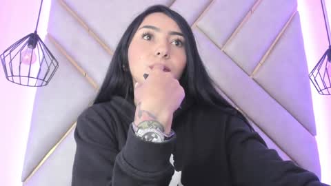 Snapshot of truelove_art chatting on February 6, 2025, 3:41 pm online show from February 6, 2025, 3:41 pm