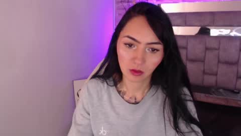 Snapshot of truelove_art chatting on February 11, 2025, 6:22 pm online show from February 11, 2025, 6:22 pm