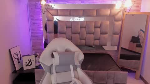 Snapshot of truelove_art chatting on March 8, 2025, 3:02 pm online show from March 8, 2025, 3:02 pm