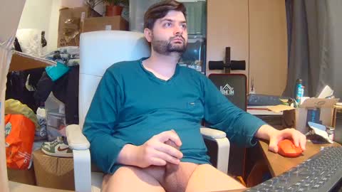 Snapshot of trustmelove chatting on February 6, 2025, 7:13 am Trustmelove online show from February 6, 2025, 7:13 am