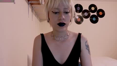 Cait online show from October 11, 2025, 9:02 pm