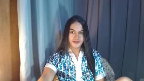 Snapshot of ts_afamhunterxx chatting on October 28, 2025, 7:05 pm Goddess Mira online show from October 28, 2025, 7:05 pm