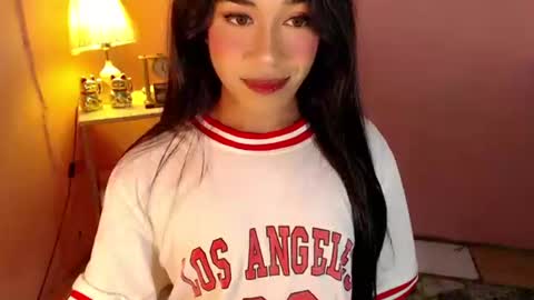 Snapshot of ts_romantika69 chatting on January 10, 2025, 9:44 am The Girl Named Romantika online show from January 10, 2025, 9:44 am