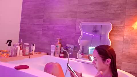 TS Rose25 online show from October 27, 2025, 8:46 pm