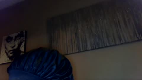 Amber White online show from October 24, 2025, 8:55 am