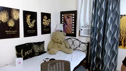 brianna online show from December 20, 2025, 8:10 am