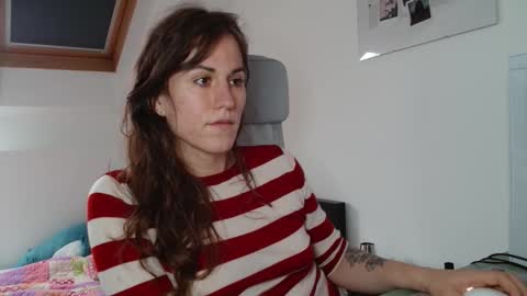 TSBubbles online show from November 3, 2025, 12:17 pm