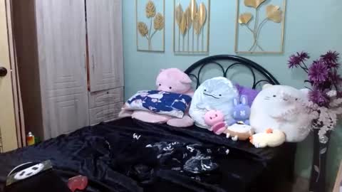 SHENA  online show from January 13, 2025, 9:42 pm