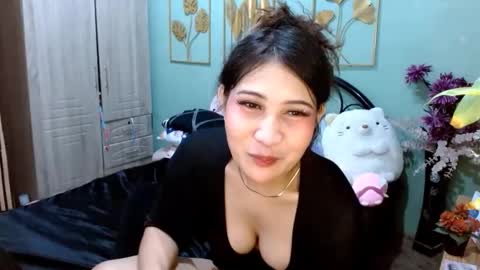 SHENA  online show from January 20, 2025, 3:18 pm