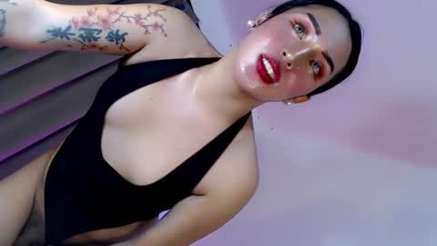 Snapshot of tsgirl_julian69 chatting on March 8, 2025, 10:24 pm Julian online show from March 8, 2025, 10:24 pm