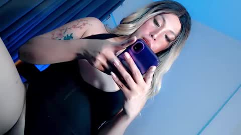 Snapshot of tsgirl_julian69 chatting on December 2, 2025, 8:59 pm Julian online show from December 2, 2025, 8:59 pm