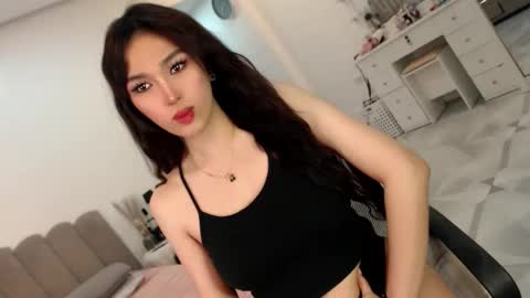  Love Marie  online show from March 16, 2026, 6:39 am