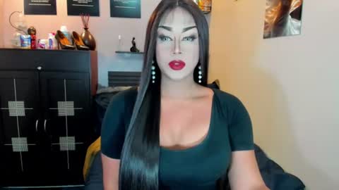 Nicoleeee online show from June 22, 2026, 12:02 am