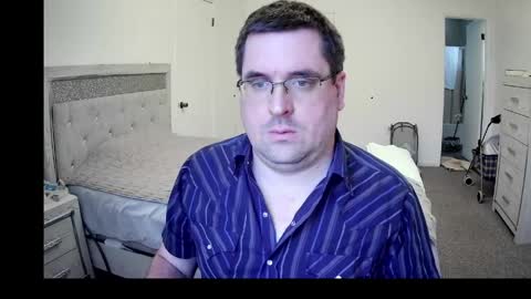 Snapshot of tstwbtsb chatting on April 29, 2026, 7:53 pm tstwbtsb online show from April 29, 2026, 7:53 pm