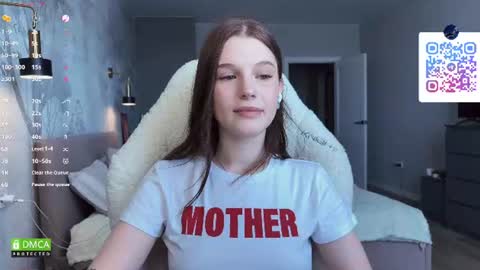 Snapshot of tsukuemi_no_mikoto chatting on June 10, 2026, 2:56 am Sonya on vacation until online show from June 10, 2026, 2:56 am