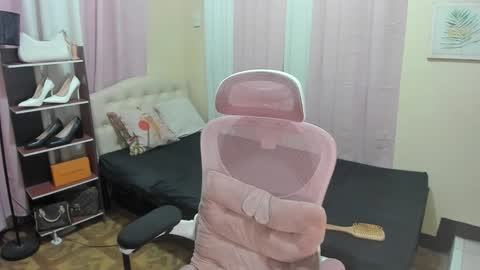 Snapshot of tsuncutrhein chatting on September 18, 2025, 5:53 am tsuncutrhein online show from September 18, 2025, 5:53 am