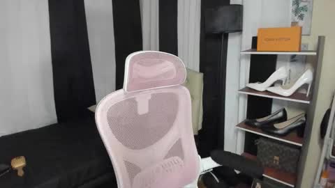 Snapshot of tsuncutrhein chatting on October 21, 2025, 3:02 pm tsuncutrhein online show from October 21, 2025, 3:02 pm