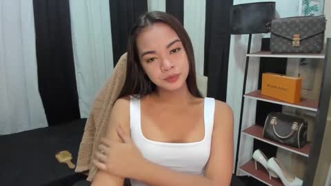 Snapshot of tsuncutrhein chatting on November 9, 2025, 8:12 am tsuncutrhein online show from November 9, 2025, 8:12 am