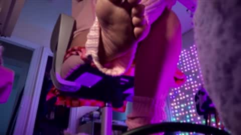 Snapshot of tsunderenextdoor chatting on November 24, 2025, 5:34 pm MOCHI NEXT DOOR online show from November 24, 2025, 5:34 pm