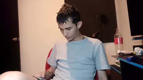 Snapshot of tubebe_08 chatting on September 23, 2025, 11:08 pm tubebe_08 online show from September 23, 2025, 11:08 pm
