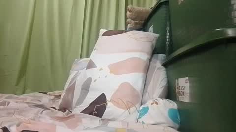 Snapshot of tuchmegently chatting on October 24, 2025, 9:55 pm Mae online show from October 24, 2025, 9:55 pm