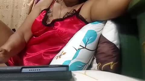 Snapshot of tuchmegently chatting on February 12, 2026, 8:59 pm Mae online show from February 12, 2026, 8:59 pm