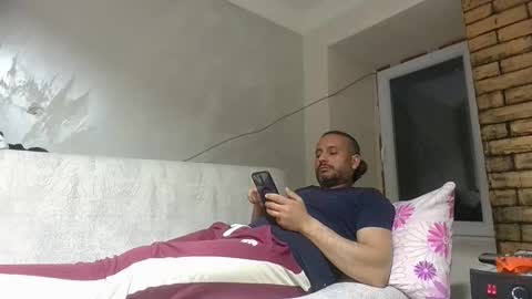 Snapshot of turkey_men34 chatting on April 15, 2026, 4:25 pm turkey_men34 online show from April 15, 2026, 4:25 pm