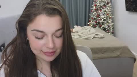 Snapshot of tutti_frutti_ chatting on January 7, 2025, 11:14 pm Ariana online show from January 7, 2025, 11:14 pm