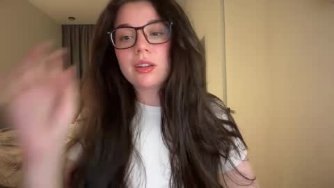 Snapshot of tutti_frutti_ chatting on June 6, 2026, 8:13 pm Ariana online show from June 6, 2026, 8:13 pm