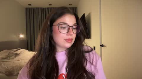 Snapshot of tutti_frutti_ chatting on June 10, 2026, 9:46 pm Ariana online show from June 10, 2026, 9:46 pm