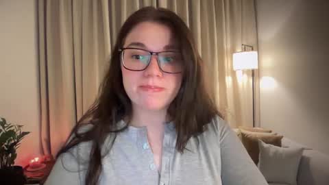 Snapshot of tutti_frutti_ chatting on August 1, 2026, 8:30 pm Ariana online show from August 1, 2026, 8:30 pm