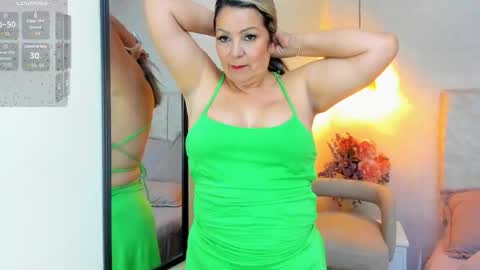 Snapshot of tutu_milf chatting on January 31, 2026, 7:23 pm Tutu online show from January 31, 2026, 7:23 pm