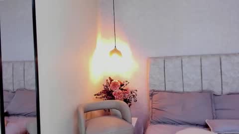 Snapshot of tutu_milf chatting on February 24, 2026, 7:23 pm Tutu online show from February 24, 2026, 7:23 pm