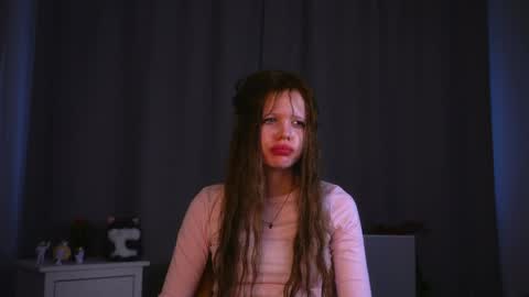 Shirlee online show from May 23, 2026, 2:10 pm