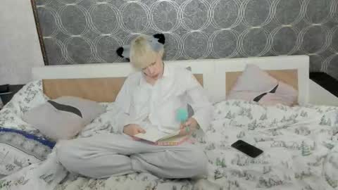 Snapshot of tuz94 chatting on February 28, 2026, 5:03 pm Dan online show from February 28, 2026, 5:03 pm