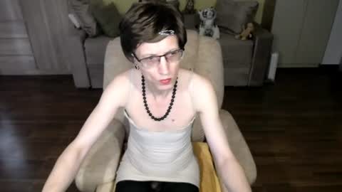 Clementine online show from June 12, 2026, 8:35 am