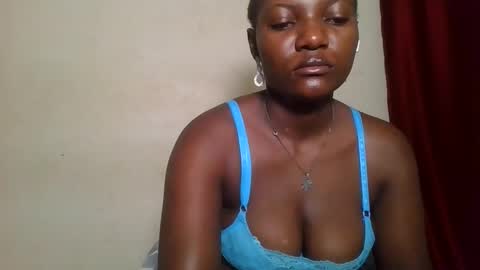 Snapshot of twerker_lyly chatting on November 3, 2025, 1:23 pm twerker_lyly online show from November 3, 2025, 1:23 pm