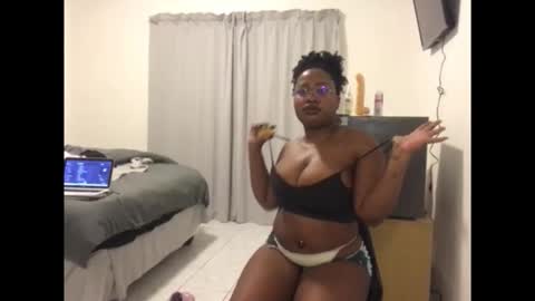 Snapshot of twerkingtemptress chatting on May 28, 2026, 1:25 am Twerking Temptress online show from May 28, 2026, 1:25 am