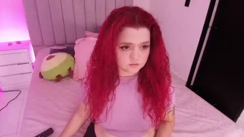 Twiggy online show from June 11, 2026, 3:15 am