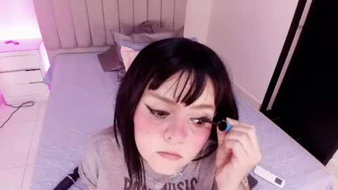 Twiggy online show from July 15, 2026, 3:01 am