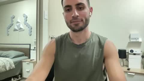 Snapshot of twikboy chatting on February 26, 2025, 12:14 pm Twinkboy online show from February 26, 2025, 12:14 pm