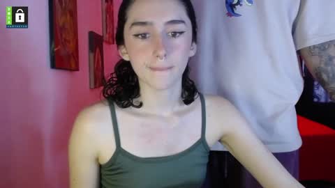 Snapshot of twinflamesxx chatting on January 15, 2025, 6:51 pm TwinFlamesXX online show from January 15, 2025, 6:51 pm