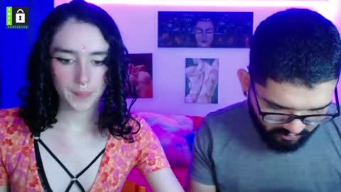 Snapshot of twinflamesxx chatting on February 7, 2025, 4:56 pm TwinFlamesXX online show from February 7, 2025, 4:56 pm