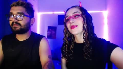 Snapshot of twinflamesxx chatting on September 11, 2025, 10:43 pm TwinFlamesXX online show from September 11, 2025, 10:43 pm