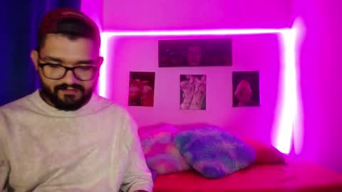 Snapshot of twinflamesxx chatting on September 27, 2025, 12:48 am TwinFlamesXX online show from September 27, 2025, 12:48 am