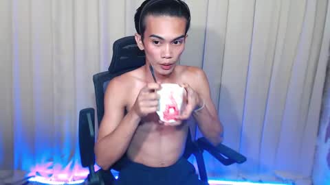 Snapshot of twink_clint chatting on March 3, 2025, 7:06 pm twink_clint online show from March 3, 2025, 7:06 pm