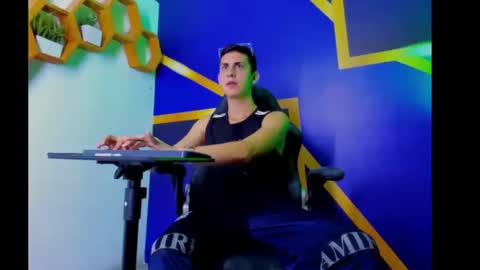 Snapshot of twink_scott19 chatting on October 18, 2025, 8:31 pm twink_scott19 online show from October 18, 2025, 8:31 pm