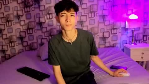 Sebastin online show from May 26, 2026, 12:12 pm